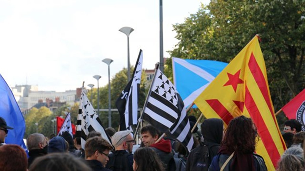 Bretagne_Info_Manifestation_Nantes_Bretagne_Reunifiee_Anticapitaliste_44_BZH_Manifestadeg_Naoned_Breizh_Enepkapitalour_44BZH_16-640x360