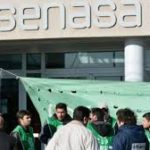 Argentina. Resumen gremial y social. Ya hay 18 fallos contra el Gobierno de la Ciudad por la falta de insumos en hospitales porteños/ Kicillof alista una dura sanción para empresa que despidió en cuarentena/ Ante la muerte de un trabajador por COVID-19, ATE SENASA reclama medidas de seguridad/ Ahora les toca a los Bancos, los Bancos pueden, préstamos a tasa 0% … (Más info)