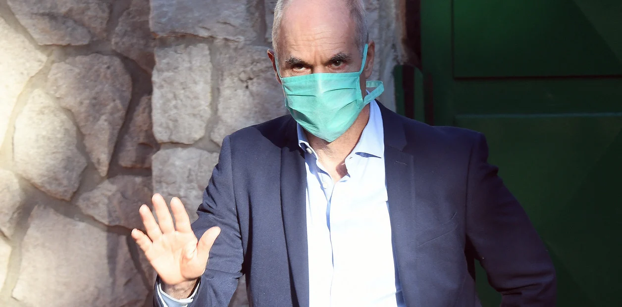 Los m&eacute;dicos porte&ntilde;os insisten en que Larreta no les provee elementos de protecci&oacute;n