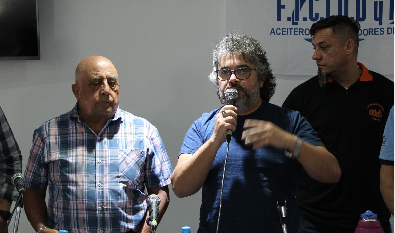 "Tenemos una CGT sometida a los intereses de los empresarios y a la voluntad de los gobiernos de turno"