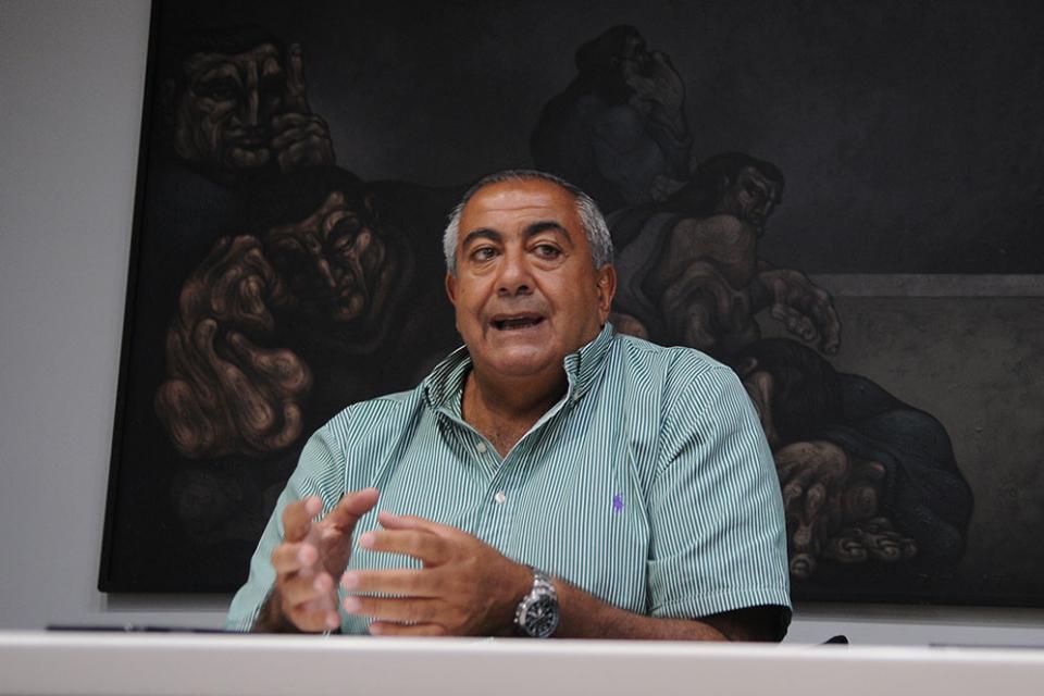 El Secretario General de la CGT, Héctor Daer, defendió el acuerdo realizado con la Unión Industrial Argentina para que los trabajadores sufran rebajas salariales del 25 por ciento debido a la suspensión de actividades por el coronavirus. 