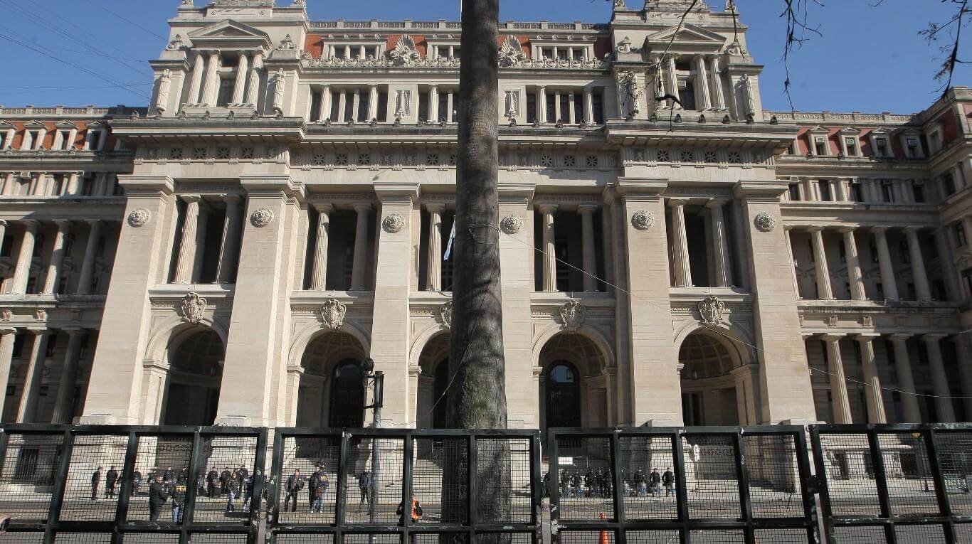 La Corte dispuso que también los judiciales cobren el aguinaldo en cuotas