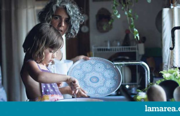 Feminismos. Politicemos todos los trabajos que se acumulan en el espacio doméstico