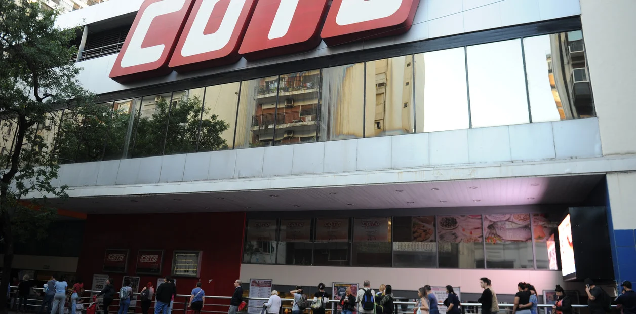 COTO ocultó los síntomas de otro trabajador y la esposa falleció de Coronavirus