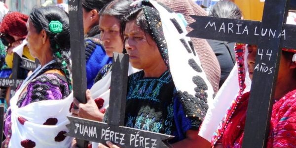 México. «No pedimos una solución amistosa, pedimos respeto a la memoria de nuestros hermanos masacrados»