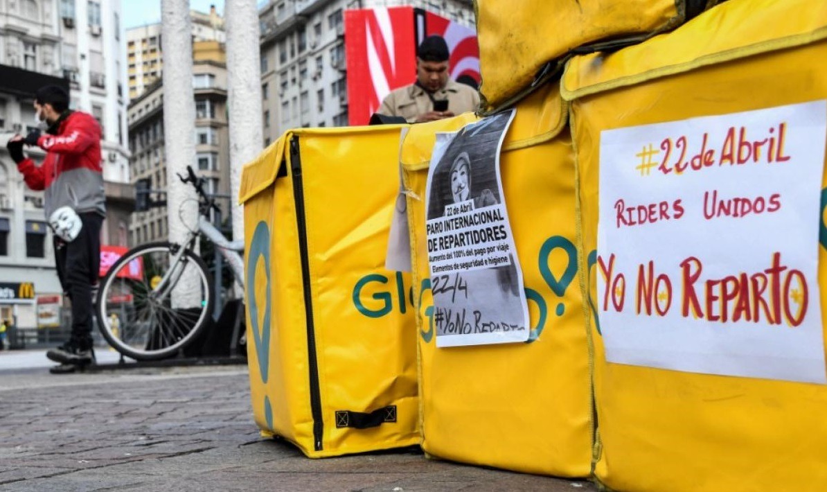 Repartidores avisan que la ley de Larreta para el sector dejará 6 mil pibes sin trabajo