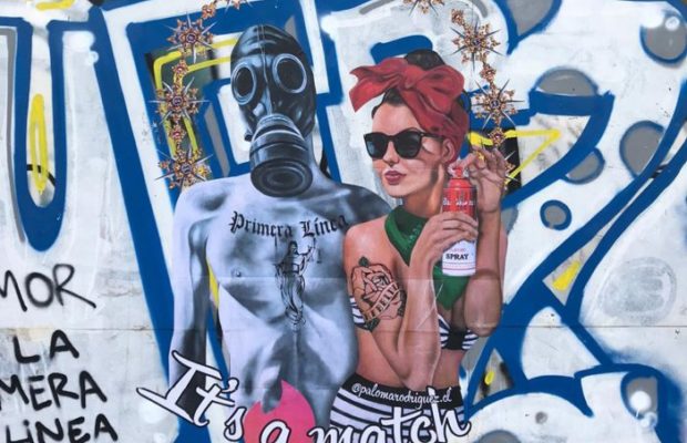 Chile. Paloma Rodríguez: «Se me ocurrió sacar a los personajes de mis cuadros a protestar»