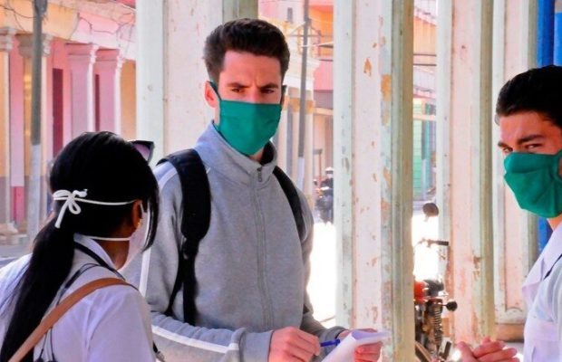 Cuba. Incrementa la realización de pruebas diagnósticas diarias