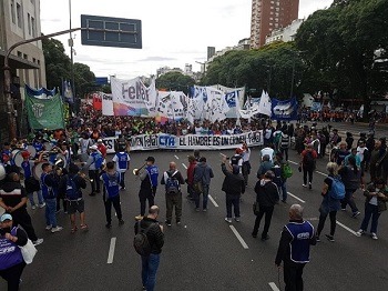 Argentina. Resumen Gremial: Metalúrgicos:  Caló dijo que «esto es el Titanic» y pidió «salvar las empresas que están en pie / Yasky: «La idea es que se trate el impuesto a las grandes fortunas» / FeNAT. Omar Giuliani: “Venimos a retomar las banderas históricas ”