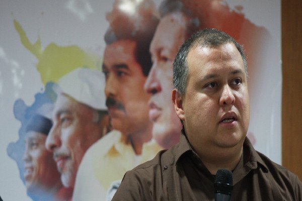 El sociólogo y ex ministro de Comunas y de Cultura de Venezuela, Reinaldo Iturriza, analiza en esta entrevista exclusiva la capacidad de resistencia de la Revolución Bolivariana a las agresiones estadounidenses, aún en el contexto de la pandemia de coronavirus.