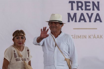 La construcción del Tren Maya comenzó a inicios de junio, con la meta de terminar dentro de dos años sus 1,460 kilómetros de extensión en los cinco estados del sureste: Tabasco, Campeche, Yucatán, Chiapas y Quintana Roo. (Foto: EFE)
