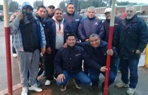 Argentina. Resumen Gremial: Falleció un gran luchador sindical: el «Corto» Ayala, ex delegado de los colectiveros / Dánica Lavallol despide trabajadores / La CGT felicita al gobierno por el acuerdo de la deuda / Paro en diario Perfil