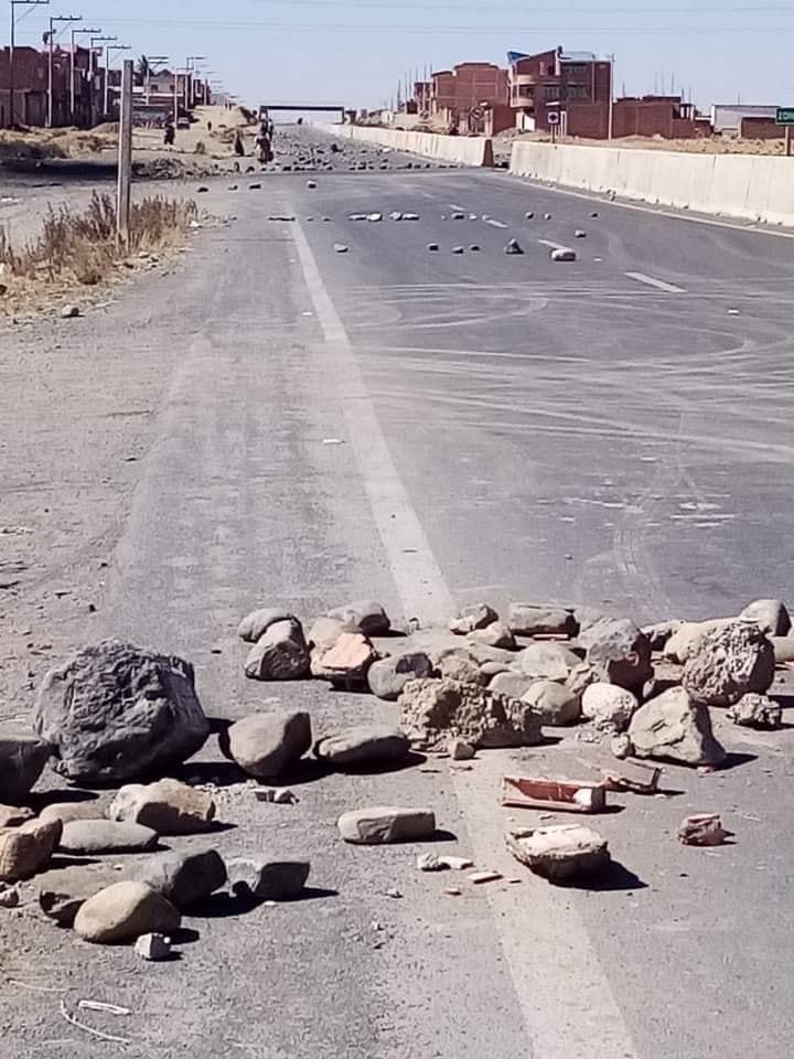 La imagen puede contener: cielo y exterior