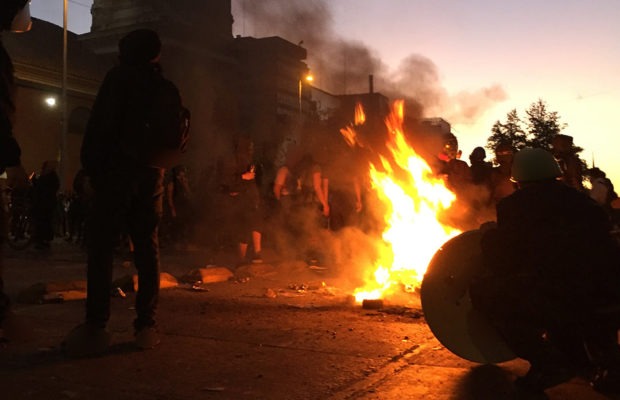 Chile. Fin de semana de más protestas en Antofagasta y Santiago / Por los presxs y contra Piñera (videos)