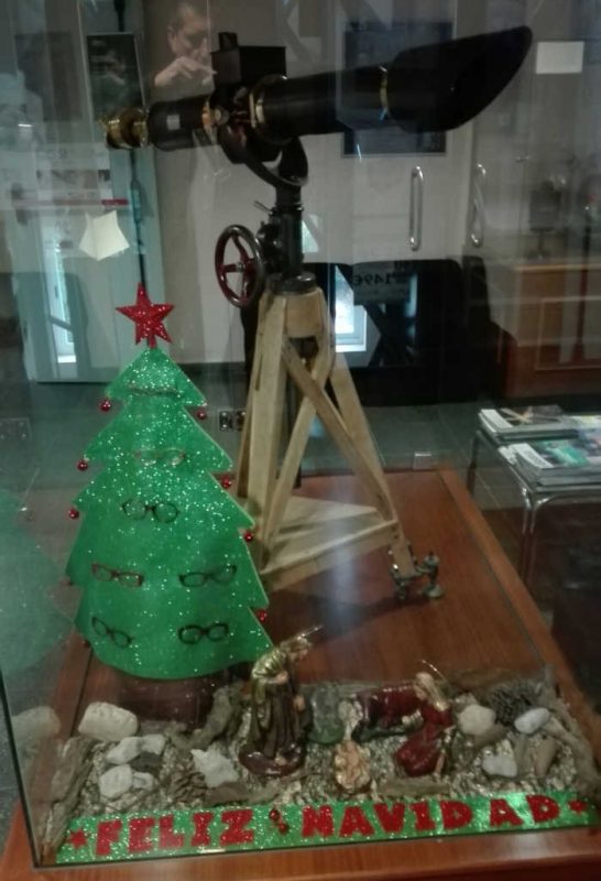 Granada: El Departamento de Óptica de la UGR no consigue ver que los espacios públicos deben ser aconfesionales