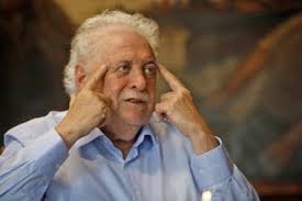 Argentina. El derrumbe de Ginés: del liderazgo sanitario al vacunatorio vip