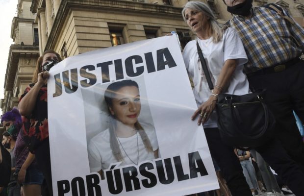 Argentina. Femicidas de uniforme