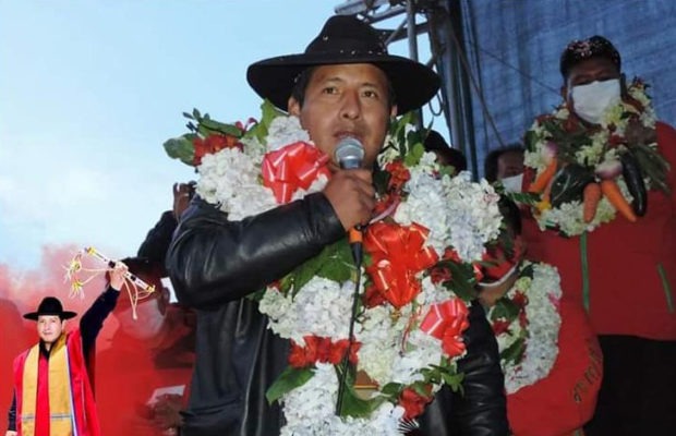 Bolivia. Santos Quispe quiere crear universidad ‘fábrica de presidentes’ con apellidos aymaras