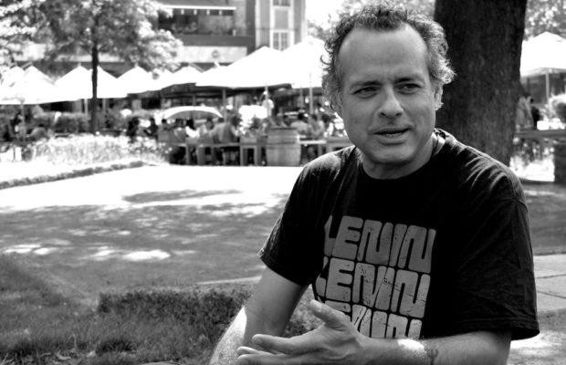 Pensamiento crítico. Entrevista con el intelectual marxista Vijay Prashad: «El internacionalismo es un aspecto fundamental para cualquier proyecto de izquierda»