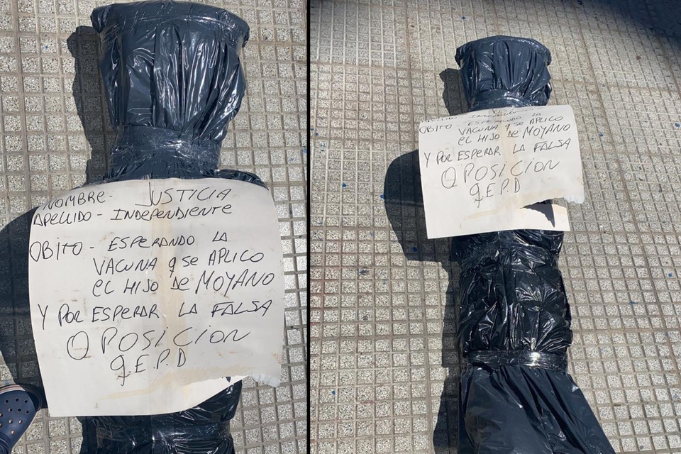 La bolsa arrojada ten&iacute;a una leyenda similar a las que ten&iacute;an las que se vieron en Plaza de Mayo.&nbsp;