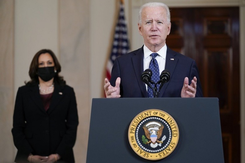 El presidente de Estados Unidos expresó satisfacción porque se haya hecho "justicia" en el juicio por la muerte del afroamericano. Biden también se comprometió a impulsar más reformas sobre las prácticas policiales. El presidente de Estados Unidos expresó satisfacción porque se haya hecho "justicia" en el juicio por la muerte del afroamericano. Biden también se comprometió a impulsar más reformas sobre las prácticas policiales.