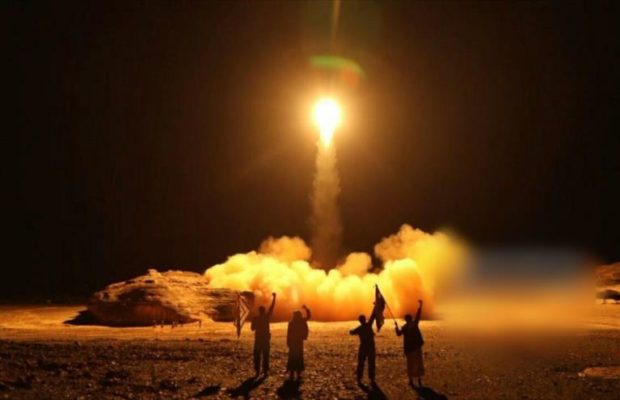 Yemen. Ataca con drones y misiles objetivos clave en capital saudí