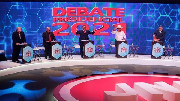 Perú. Ningún candidato logra alzarse con el segundo debate