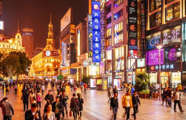 China. La economía se moderó en abril desde su crecimiento récord en el primer trimestre