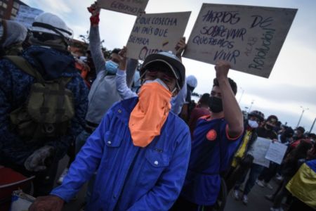 Colombia. Relato de las noches: represión en Bogotá (fotoreportaje)