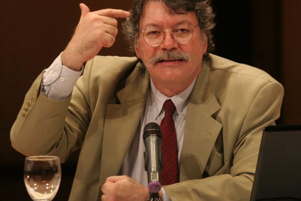 Nuestramérica. Fernando Buen Abad: «De Perú a México, de Honduras a Colombia, una nueva ola de repudio al modelo capitalista».