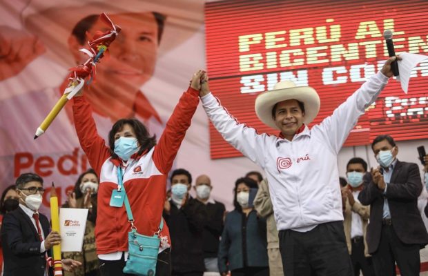 Perú. Increíble pero cierto: Ganó Castillo pero la proclamación de los resultados se retrasará por apelaciones del fujimorismo /El sábado está convocada una gran marcha en apoyo al vencedor y para que sea reconocida su victoria