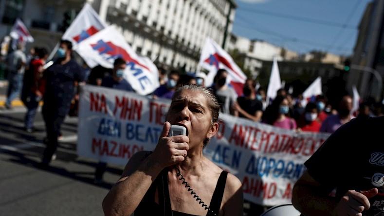 Los reclamos y las denuncias se concentran mayormente en los abusos que estos cambios representan para el sector obrero y que sin duda resalta los beneficios que el Estado le concederá a las empresa por encima de los empleados. Los reclamos y las denuncias se concentran mayormente en los abusos que estos cambios representan para el sector obrero y que sin duda resalta los beneficios que el Estado le concederá a las empresa por encima de los empleados.