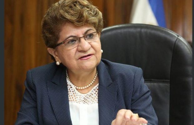 El Salvador. La Policía detiene a la ex ministra Violeta Menjívar, Erlinda Hándal, Calixto Mejía y a otros miembros del FMLN