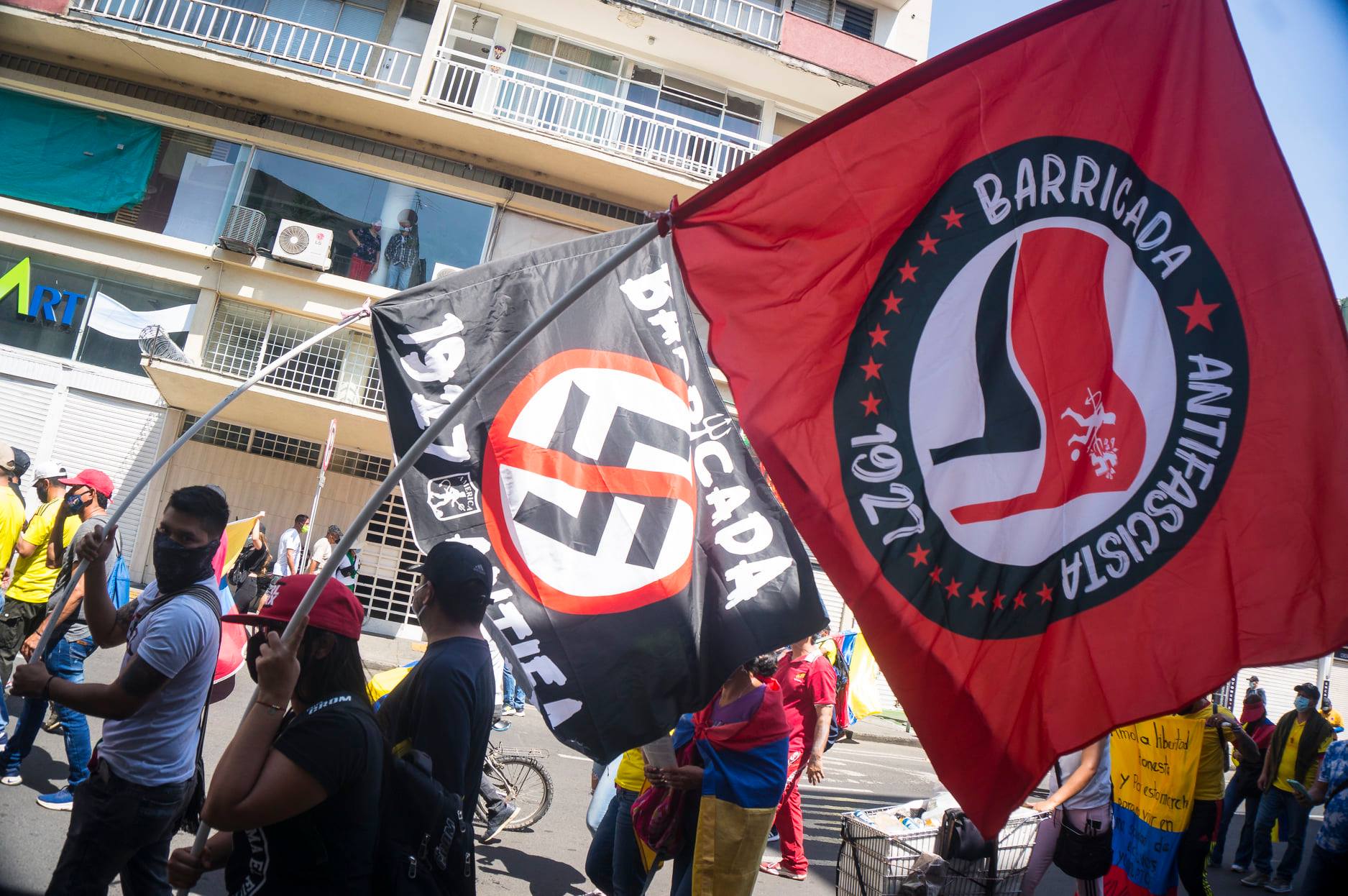 Puede ser una imagen de 1 persona y al aire libre