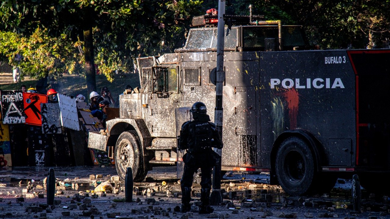 Represi&oacute;n (7)