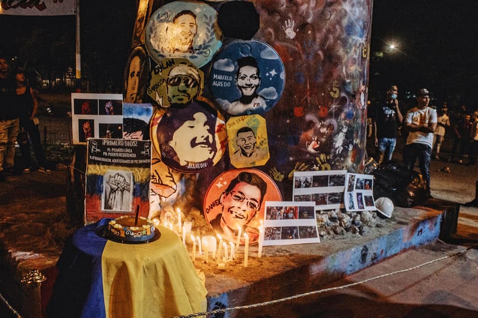 Puede ser una imagen de 2 personas