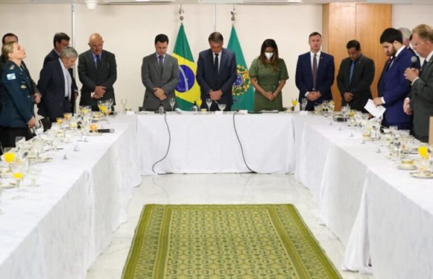 Brasil. Un Bolsonaro en baja juega con un golpe y hace crecer la tensión