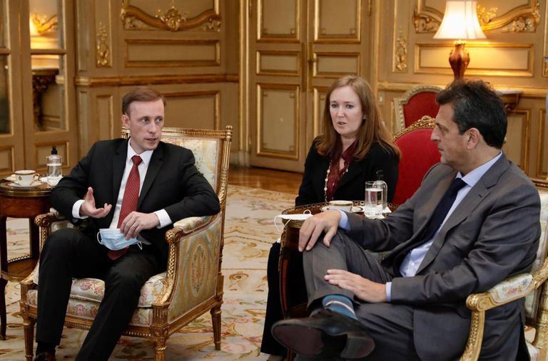 Sullivan recibi&oacute; a Massa en la embajada de Estados Unidos en Buenos Aires.