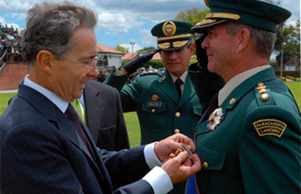 Colombia. MOVICE: «Mario Montoya fue bastión militar de Álvaro Uribe Vélez»