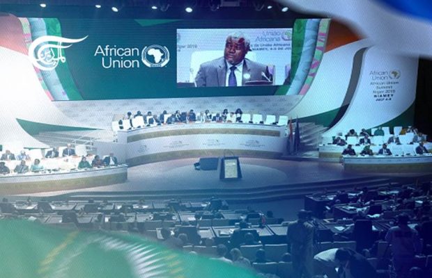 África. Indignación   por la concesión del estatus de observador a «Israel» en la UA