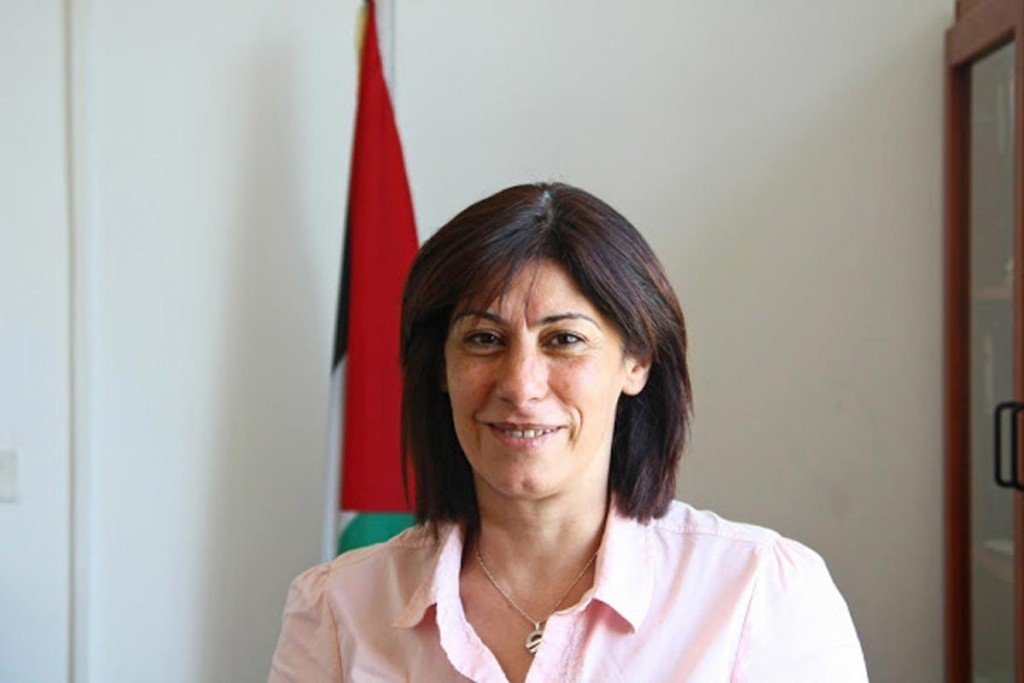 La dirigente palestina Khalida Jarrar liberada tras dos años en las cárceles israelíes