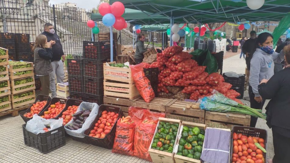 Acampe de la UTT frente al Congreso