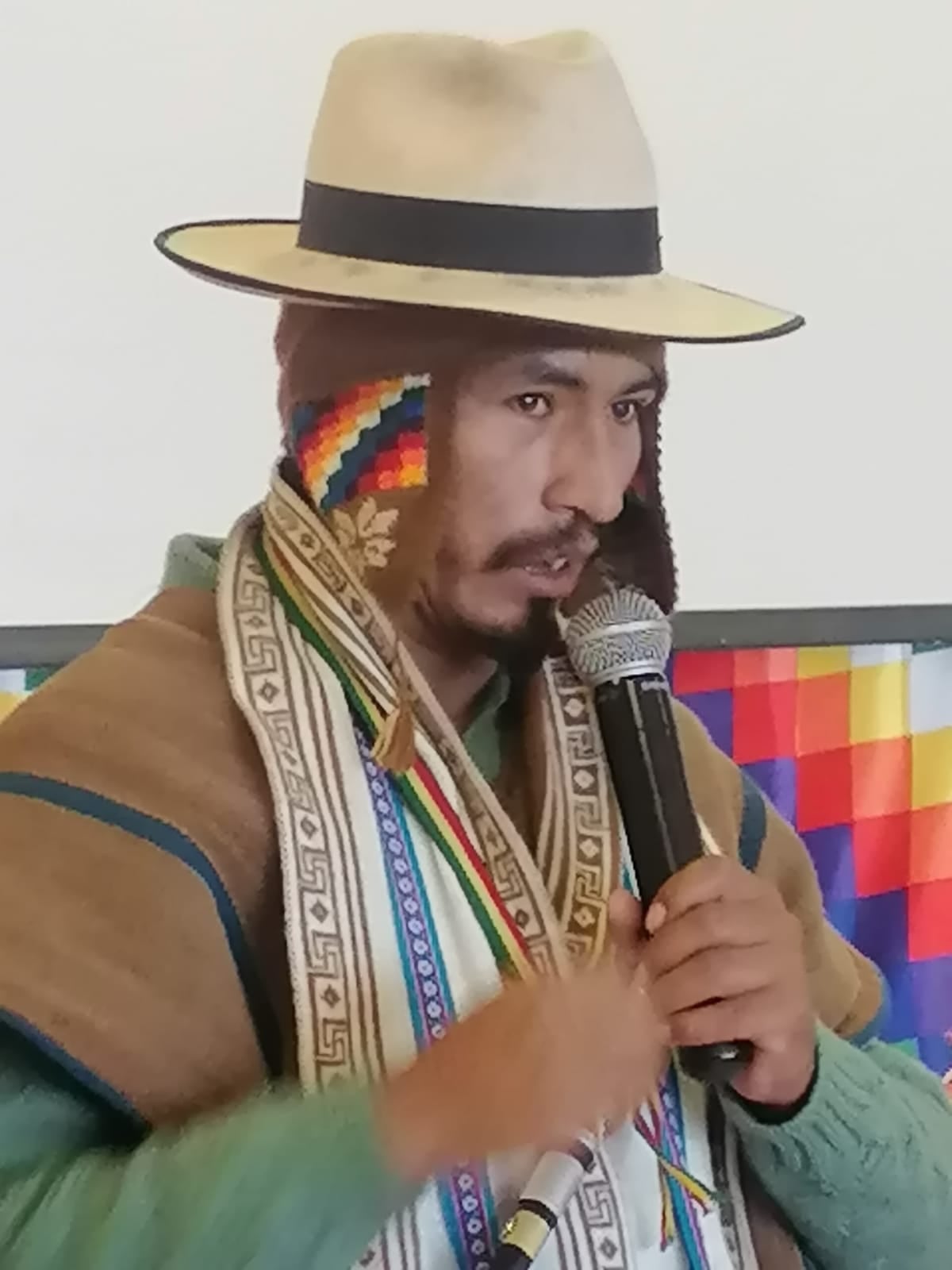 Puede ser una imagen de 1 persona