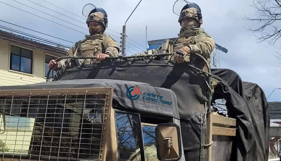 Puede ser una imagen de 1 persona y al aire libre