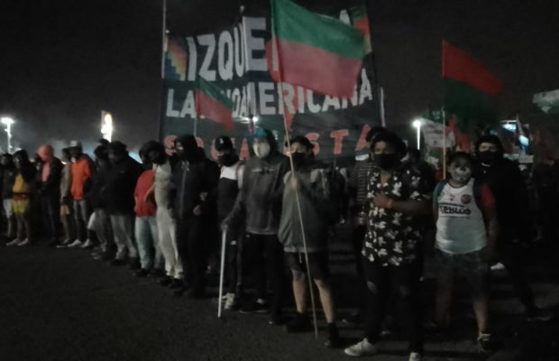 Argentina. A quienes reclaman trabajo y comida en la localidad de Estéban Echeverría los reprimen con balas de goma: heridos y detenidos a medianoche