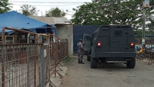 Ecuador. Enfrentamientos en cárcel dejan tres reos muertos