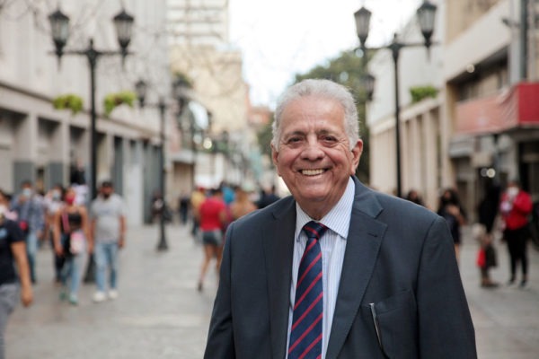 Venezuela. Isaías Rodríguez: “En Venezuela dormimos con el enemigo”
